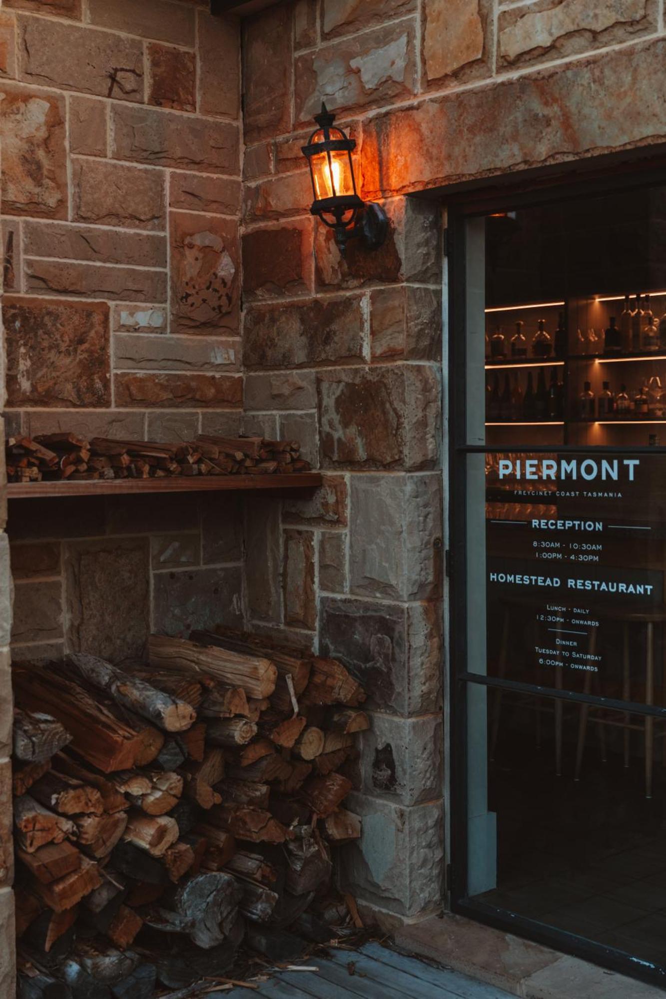 Piermont Retreat Hotel Суонси Екстериор снимка